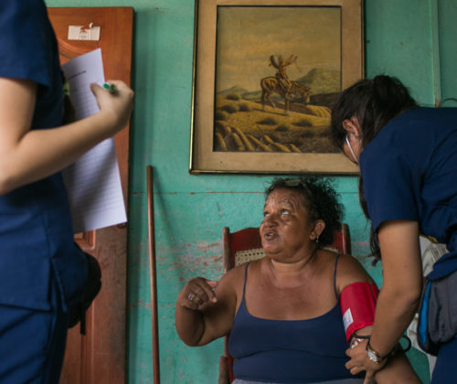 Jornada de Salud Integral en la comunidad de Villa Gloria