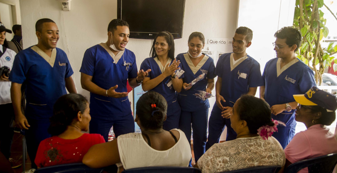 Jornada de salud integral en Manzanillo del Mar.