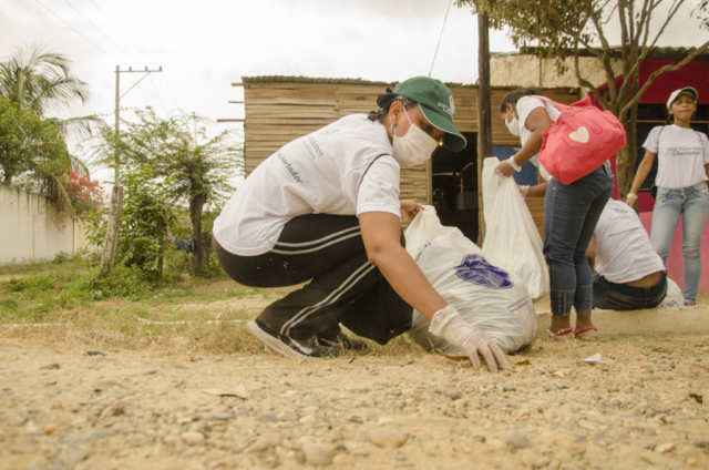 2da jornada de limpieza LimpiArte en Tierra Baja
