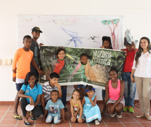 Celebración del Día del Medio Ambiente con niños de Manzanillo del Mar