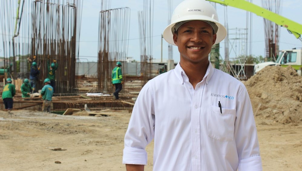 Michael Martínez, becado de la FSDM, laborando como Auxiliar SISO en Epic Constructora