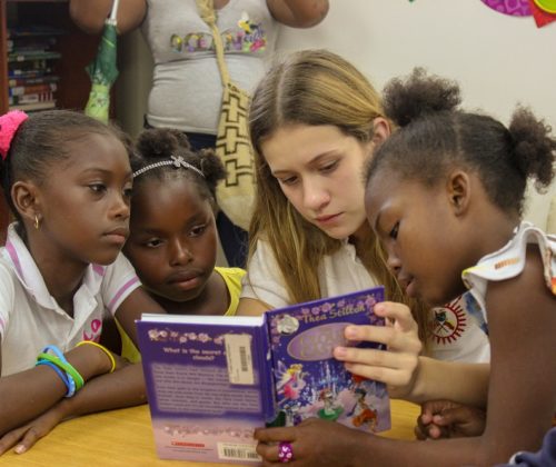 Fortalecimiento de la lectoescritura con los niños y niñas de “ExpresArte” y la Fundación Cojowa