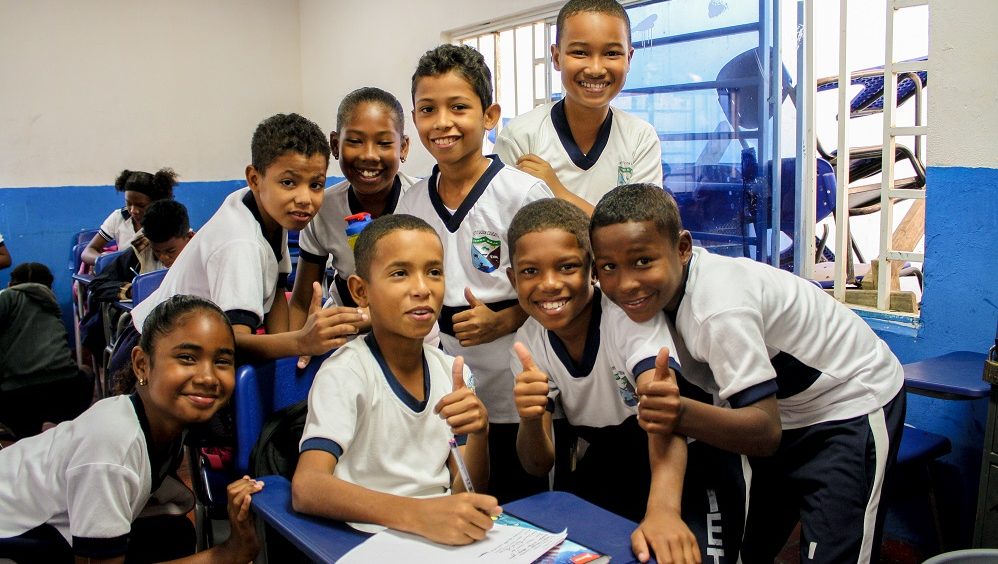 Estudiantes de primer grado en la Institución Educativa de Tierra Baja durante el desarrollo del programa Valores en acción