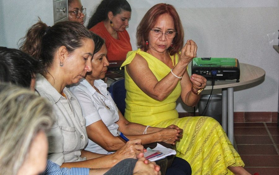 Reunión con Secretaria de educación